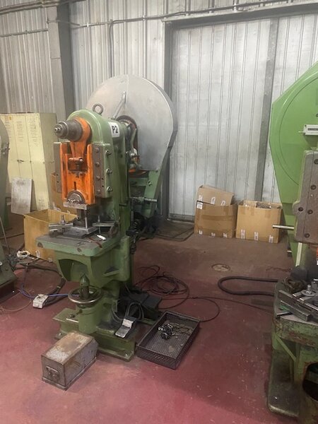 Vand masini unelte CNC si clasice  prelucrare table -tel 0744311510