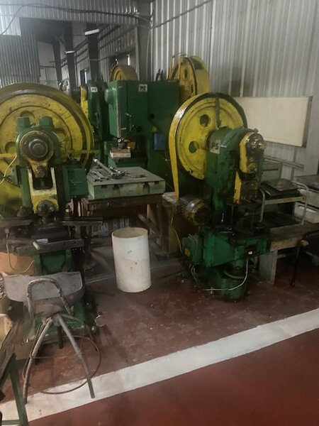 Vand masini unelte CNC si clasice  prelucrare table -tel 0744311510